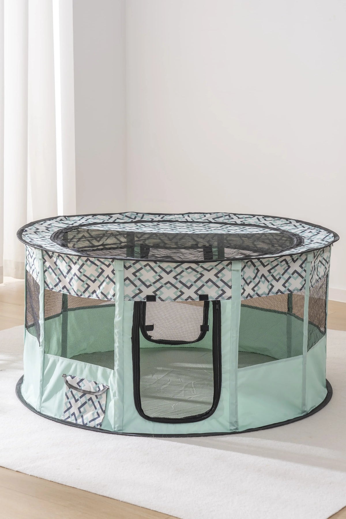 Foldable Mesh Ventilated Circular Cat Nest Outdoor/Indoor